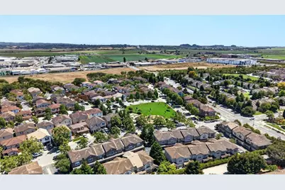 229 Lighthouse Dr, Watsonville, CA 95076 - Photo 41