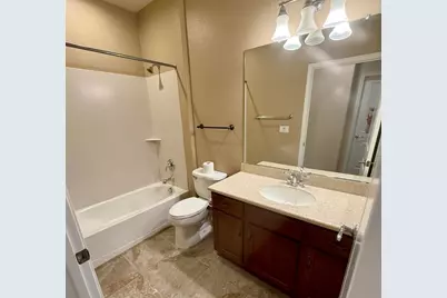9946 Hatherton Way, Elk Grove, CA 95757 - Photo 11