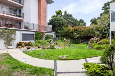 810 Lighthouse Ave 206, Pacific Grove, CA 93950 - Photo 37