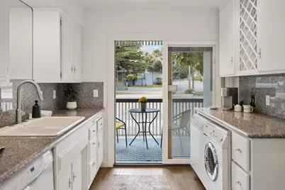 810 Lighthouse Ave 206, Pacific Grove, CA 93950 - Photo 17
