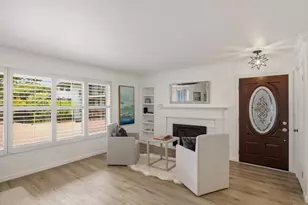 810 Lighthouse Ave 206, Pacific Grove, CA 93950 - Photo 9