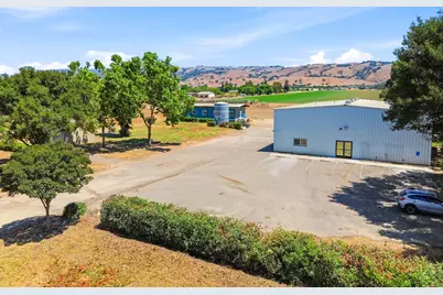 3065 Pacheco Pass Hwy, Gilroy, CA 95020 - Photo 5