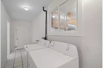 741 San Tomas St, Sunnyvale, CA 94085 - Photo 23