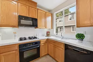 3576 Sequoia Common, Fremont, CA 94536 - Photo 9