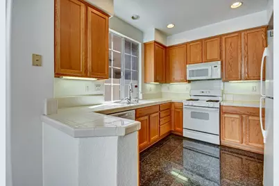 2287 Woodset Dr, San Jose, CA 95116 - Photo 11