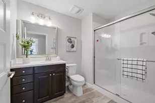 179 Llano De Los Robles Ave 1, San Jose, CA 95136 - Photo 19
