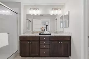 179 Llano De Los Robles Ave 1, San Jose, CA 95136 - Photo 21
