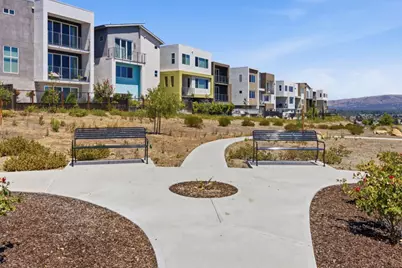 179 Llano De Los Robles Ave 1, San Jose, CA 95136 - Photo 35