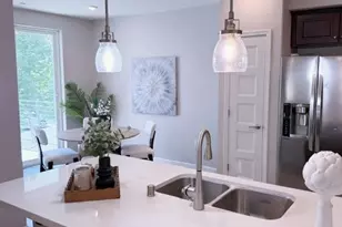 179 Llano De Los Robles Ave 1, San Jose, CA 95136 - Photo 13
