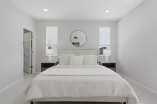 179 Llano De Los Robles Ave 1, San Jose, CA 95136 - Photo 23
