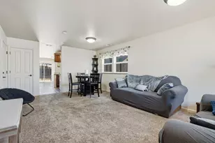 407 Cardona Cir, Greenfield, CA 93927 - Photo 11