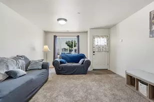 407 Cardona Cir, Greenfield, CA 93927 - Photo 21