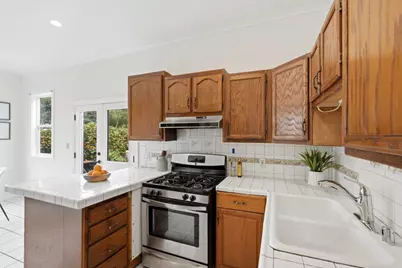 667 London St, San Francisco, CA 94112 - Photo 15