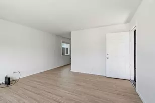 642 Douglas Ave, Oakland, CA 94603 - Photo 3