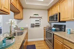 1184 Sunny Ct, San Jose, CA 95116 - Photo 9