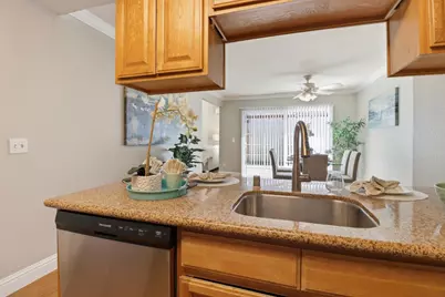 1184 Sunny Ct, San Jose, CA 95116 - Photo 11