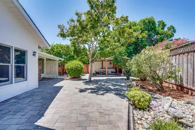 2202 Gunar Dr, San Jose, CA 95124 - Photo 41