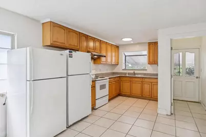 883 Pacific Ave, San Jose, CA 95126 - Photo 27