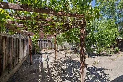 883 Pacific Ave, San Jose, CA 95126 - Photo 55
