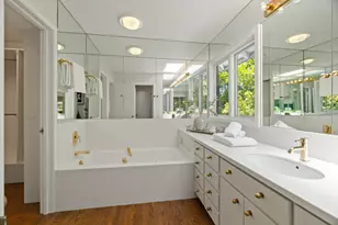 820 Eucalyptus Ave, Hillsborough, CA 94010 - Photo 11