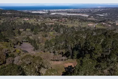 7855 Monterra Oaks Rd, Monterey, CA 93940 - Photo 5