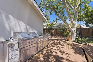 2948 Rustic Dr, San Jose, CA 95124 - Photo 35