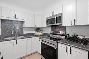 3826 Panda Ln, San Jose, CA 95117 - Photo 13