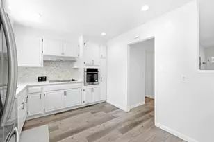 2497 Rossotto Dr, San Jose, CA 95130 - Photo 23