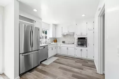 2497 Rossotto Dr, San Jose, CA 95130 - Photo 17