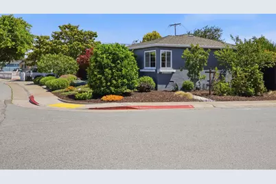 3801 Orinda Dr, San Mateo, CA 94403 - Photo 7