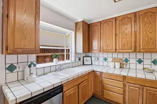 1545 Alameda de las Pulgas, San Carlos, CA 94070 - Photo 5