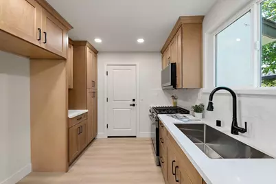 332 Lastreto Ave, Sunnyvale, CA 94085 - Photo 25