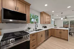 332 Lastreto Ave, Sunnyvale, CA 94085 - Photo 11