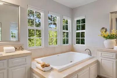 153 Laurelwood Dr, Novato, CA 94949 - Photo 43
