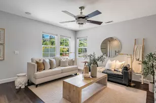 153 Laurelwood Dr, Novato, CA 94949 - Photo 33
