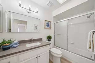 18899 Sara Park Cir, Saratoga, CA 95070 - Photo 17