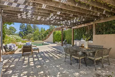14275 Hilltop Way, Saratoga, CA 95070 - Photo 35