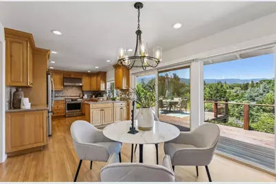 14275 Hilltop Way, Saratoga, CA 95070 - Photo 15