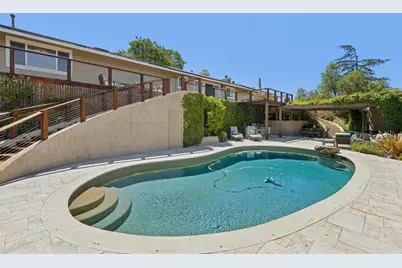 14275 Hilltop Way, Saratoga, CA 95070 - Photo 37