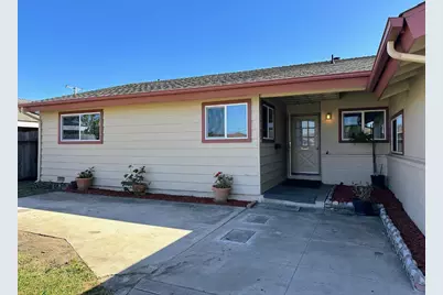 737 Saint Ann Dr, Salinas, CA 93901 - Photo 3