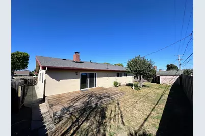 737 Saint Ann Dr, Salinas, CA 93901 - Photo 5