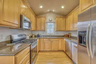 15th St, Pacific Grove, CA 93950 - Photo 21