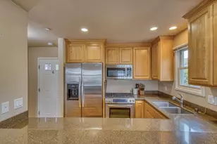 15th St, Pacific Grove, CA 93950 - Photo 33