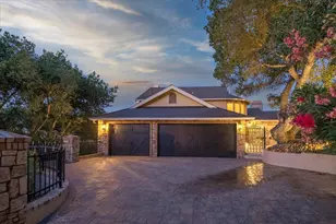 17864 Holiday Dr, Morgan Hill, CA 95037 - Photo 9