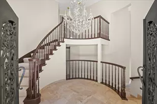 17864 Holiday Dr, Morgan Hill, CA 95037 - Photo 23