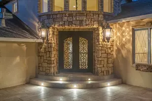 17864 Holiday Dr, Morgan Hill, CA 95037 - Photo 19
