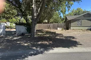11980 Brookglen Dr, Saratoga, CA 95070 - Photo 13