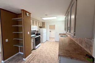 1040 Central Ave, Hollister, CA 95023 - Photo 7