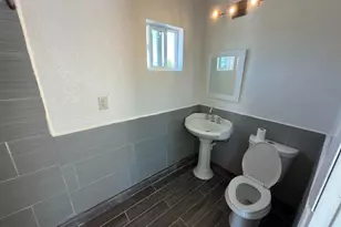 1040 Central Ave, Hollister, CA 95023 - Photo 13