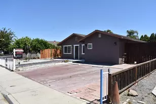 1040 Central Ave, Hollister, CA 95023 - Photo 3